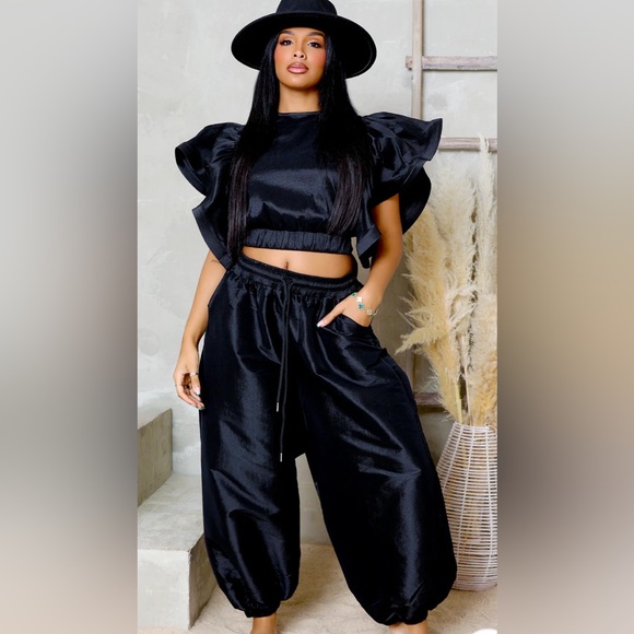 Statement Pants Set Black - Picture 1 of 2